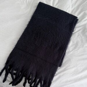 GAP Black Fringe Scarf